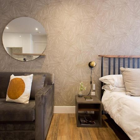 Romantic Studio In The Heart Of Little Italy By Den Stays Montréal Extérieur photo