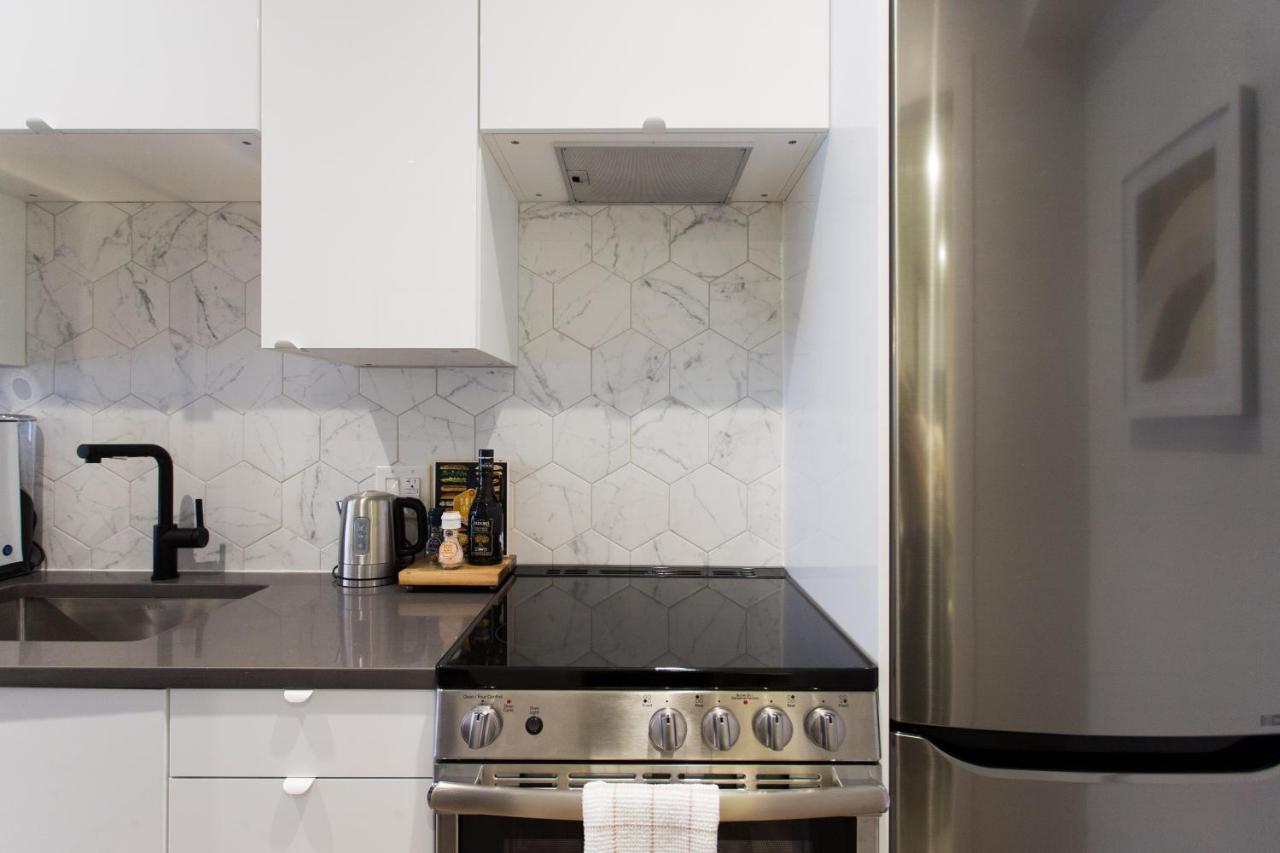 Romantic Studio In The Heart Of Little Italy By Den Stays Montréal Extérieur photo